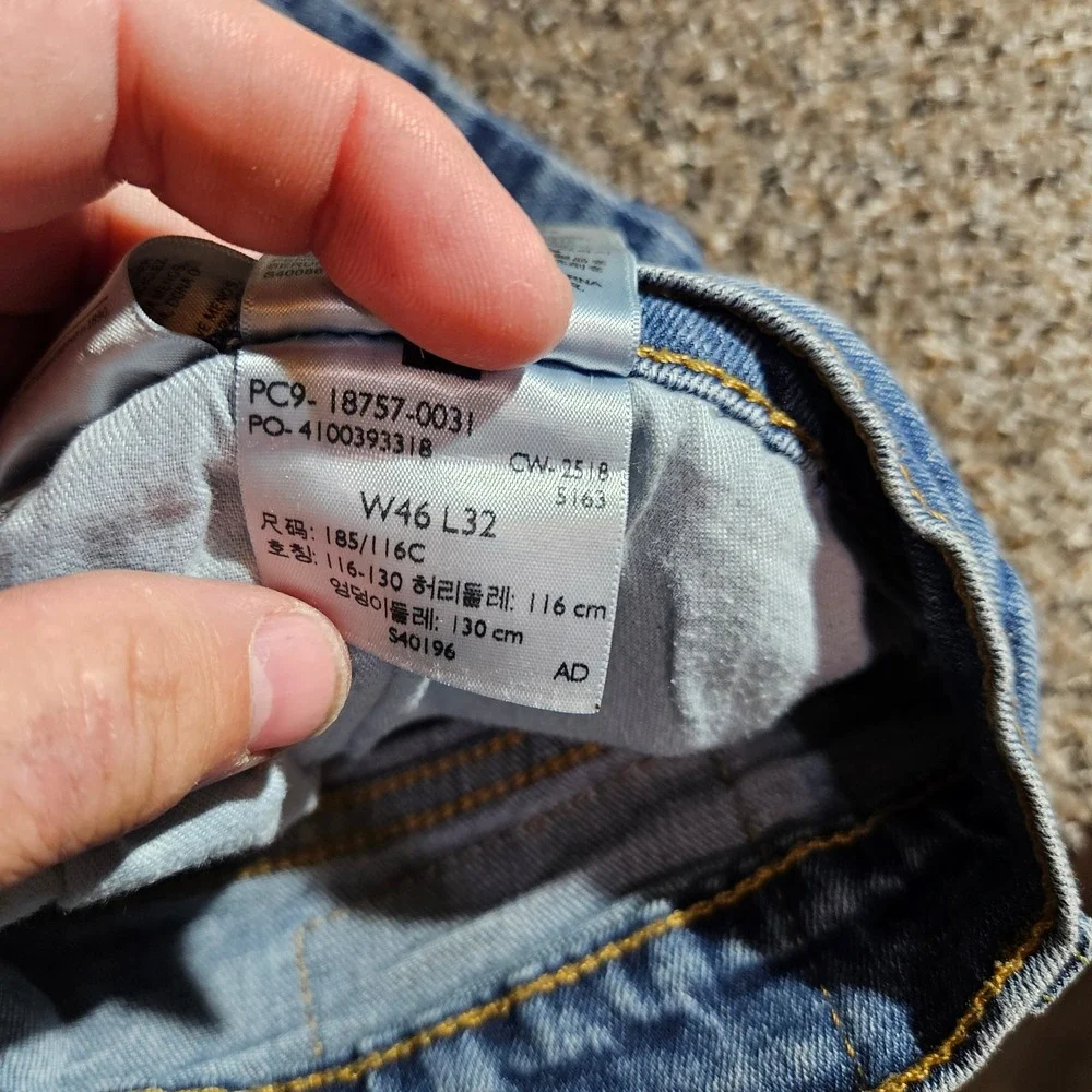 Levis 541 Mens Athletic Taper Light Wash Blue Denim Jeans W46 L32 18757-0031